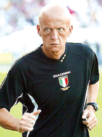 کولینا به خودش کارت قرمز داد