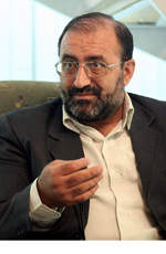 به کجا می‌‌نگری کودک من، نسل خورشید به تو دوخته چشم